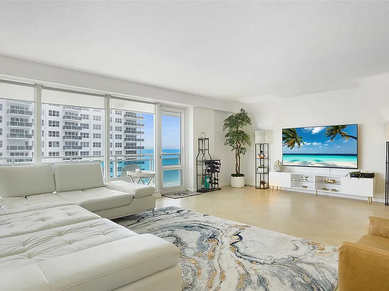 3430 Galt Ocean Dr #802 — Photo 3