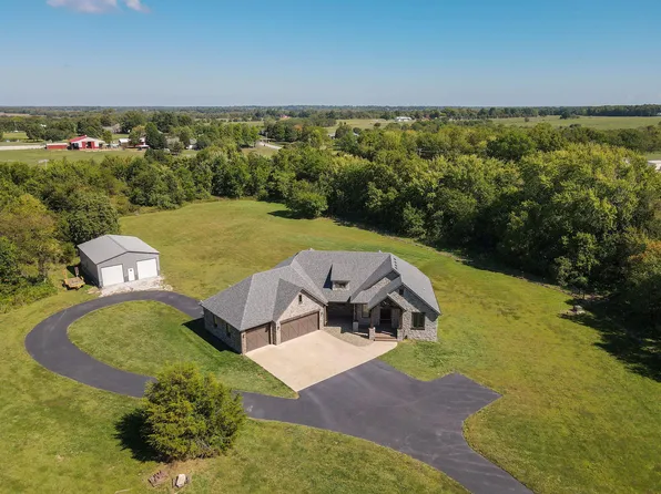 8425 W Farm Road 104, Willard, MO 65781