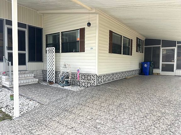 5th image of 3158 Depot Ave