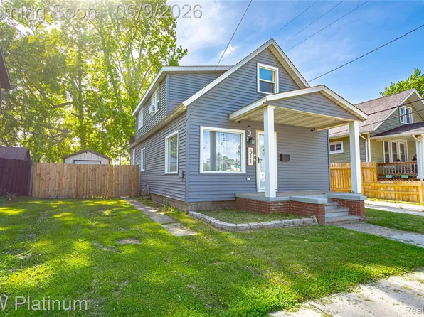 511 13th St, Port Huron, MI 48060