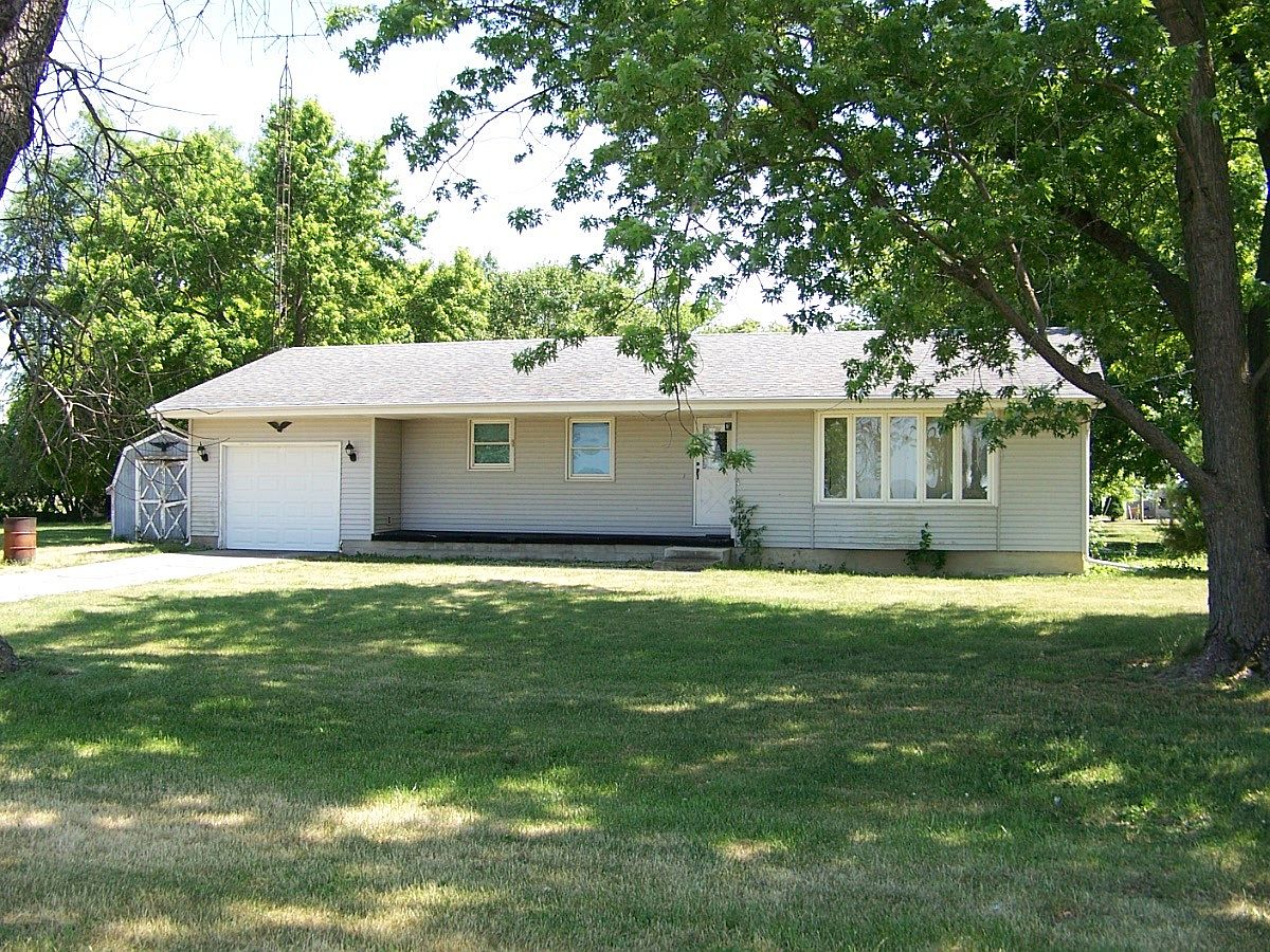 1317 E North Rd, Forrest, IL 61741 Zillow