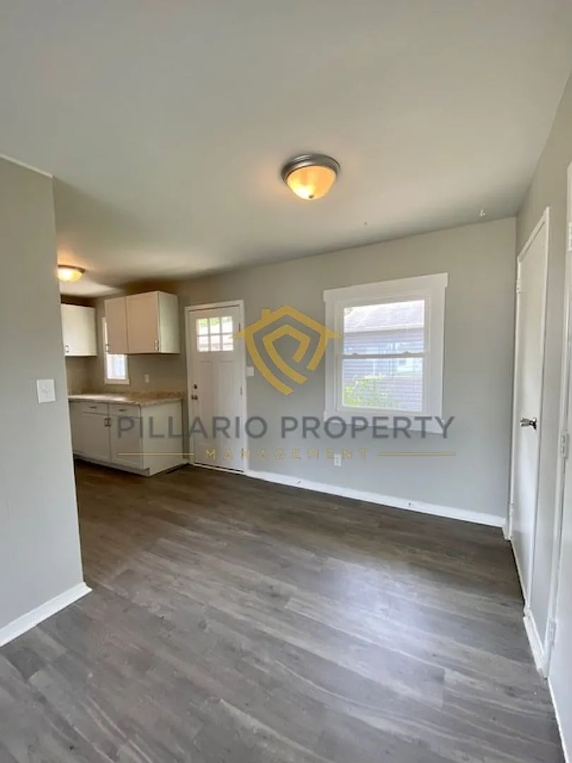 Updated Style Ranch House in Anderson with 3 Bedrooms and 1 Bathroom is Available NOW! — Photo 3