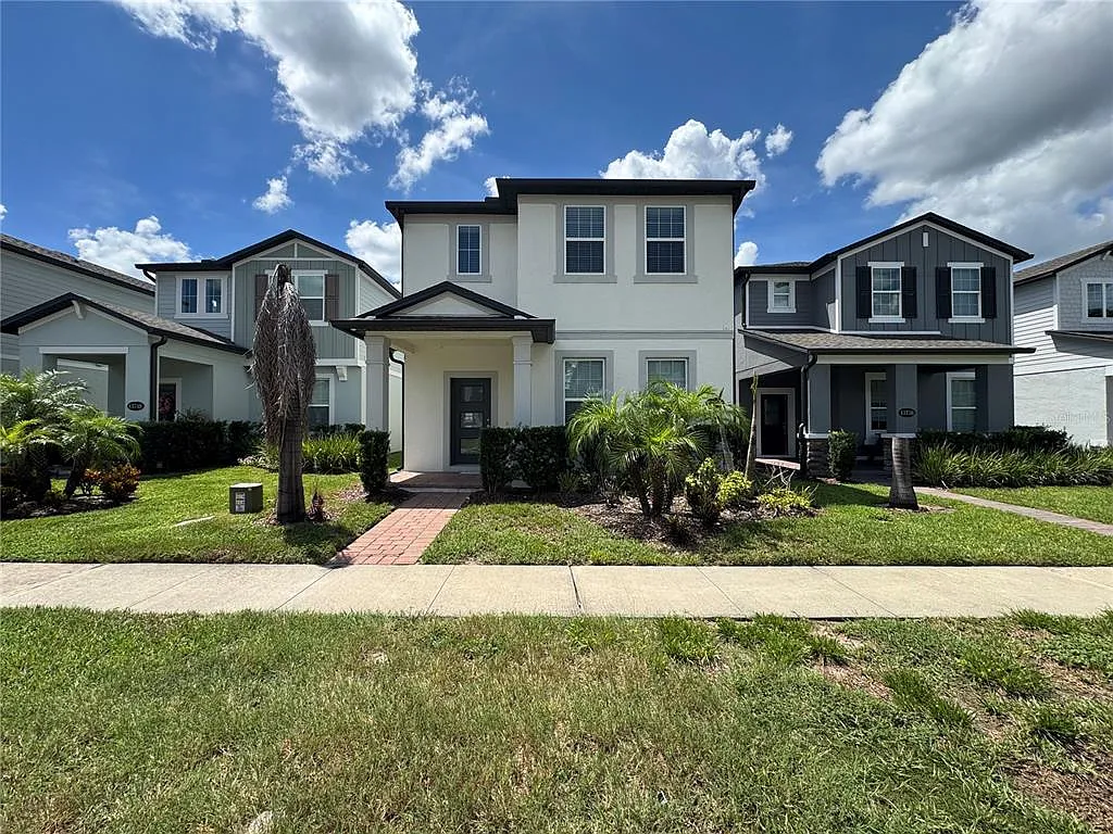 3 bed, 2.5 bath, 1835 sqft, $2,800 — Photo 2