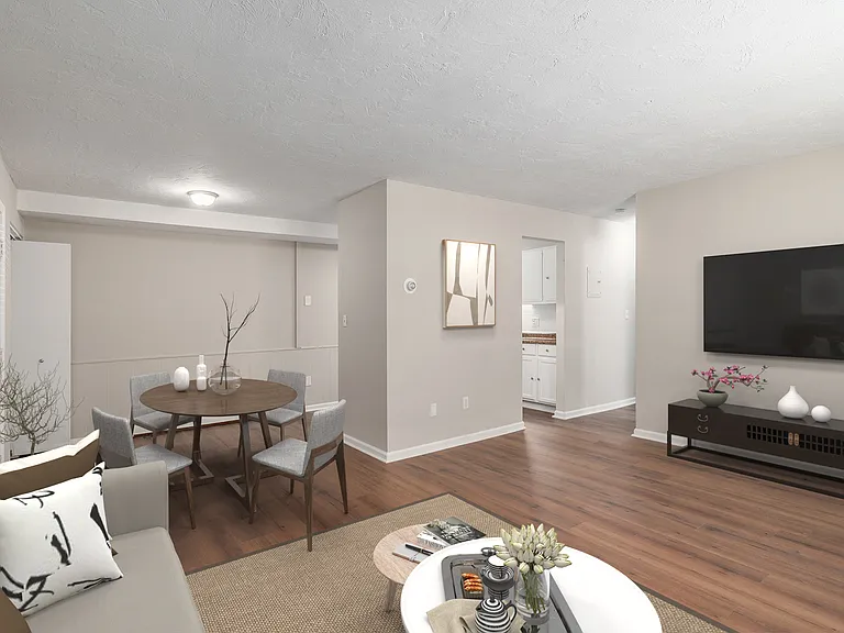 Tower Regency Apartments — Photo 7