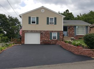 434 Prospect St, Baden, PA 15005