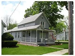 107 W Baldwin St photo 1