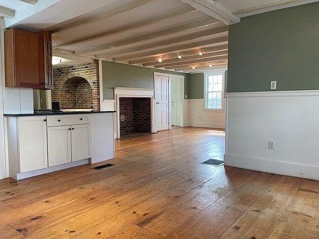 Interior 1st Floor