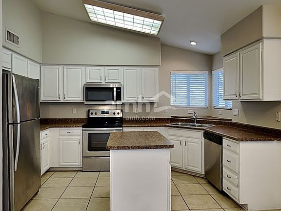 4th image of 8546 W Caribbean Ln
