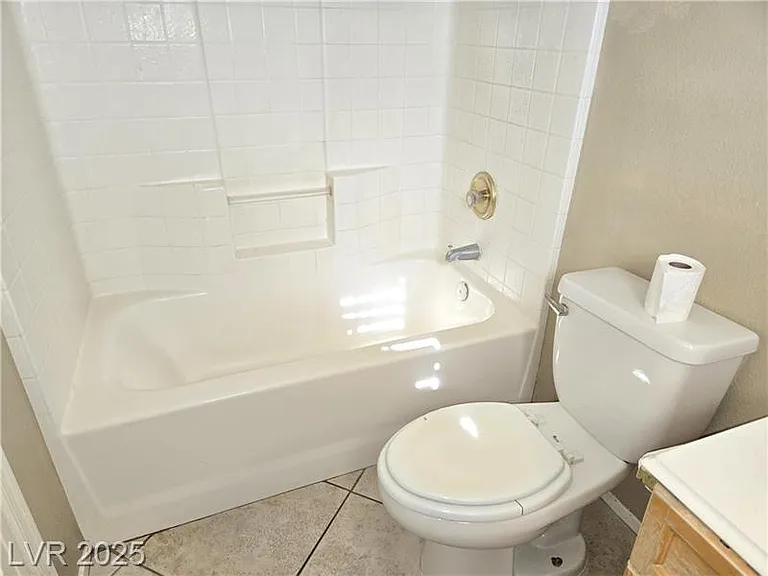 11008 Linden Leaf Ave — Photo 7