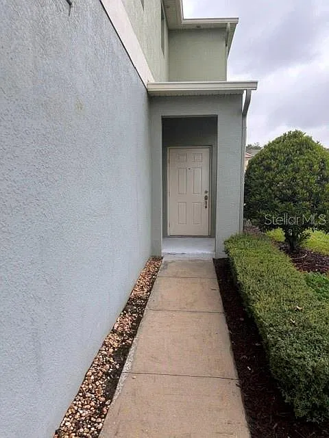3 bed, 2.5 bath, 1649 sqft, $2,650 — Photo 2