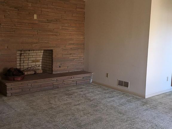 5th image of 2029 N 1st St