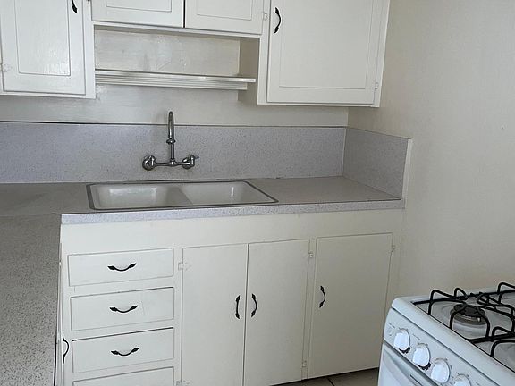 4th image of 360 Ocean Blvd Unit 403