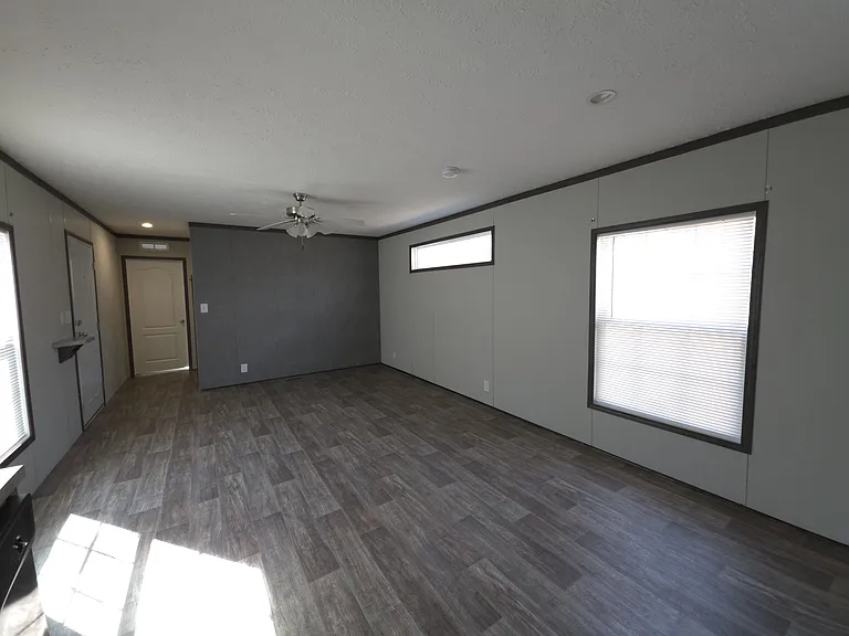 152 Songbird Ln — Photo 3