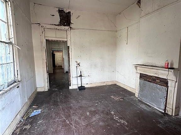 2nd image of 2222 Terpsichore St