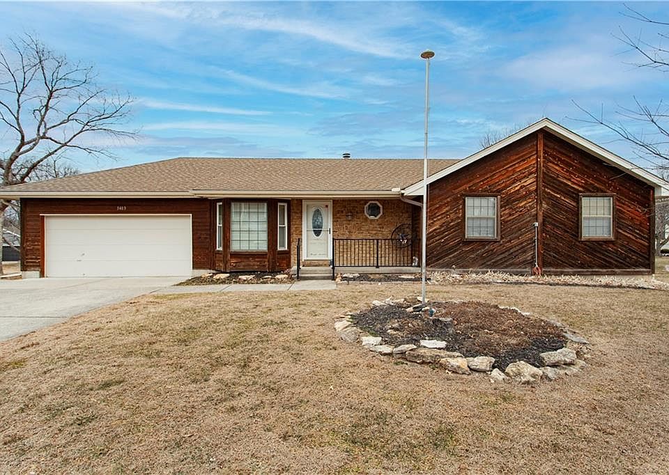 1st image of 3403 NW Shannon Ct