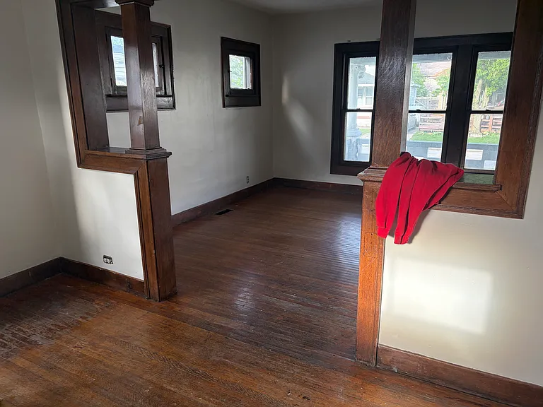 210 N Tremont St — Photo 5