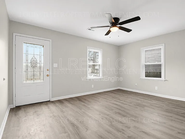 3605 Parthenia Ave — Photo 14