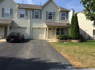 326 Richmond Dr, Romeoville, IL 60446