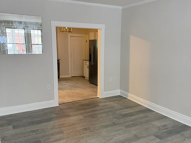 110 Sedgwick St — Photo 8