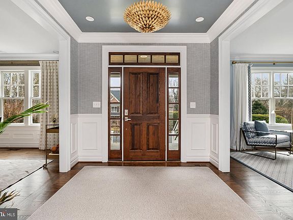 2nd image of 1610 Brookside Rd