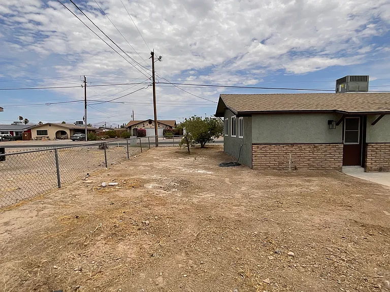 4505 S Calle Amigo — Photo 12