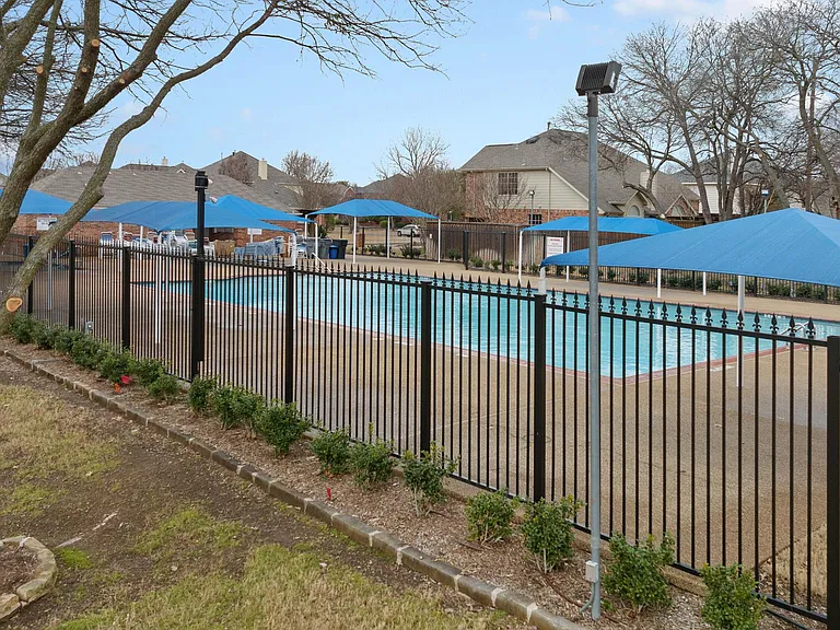 316 Leameadow Dr — Photo 39