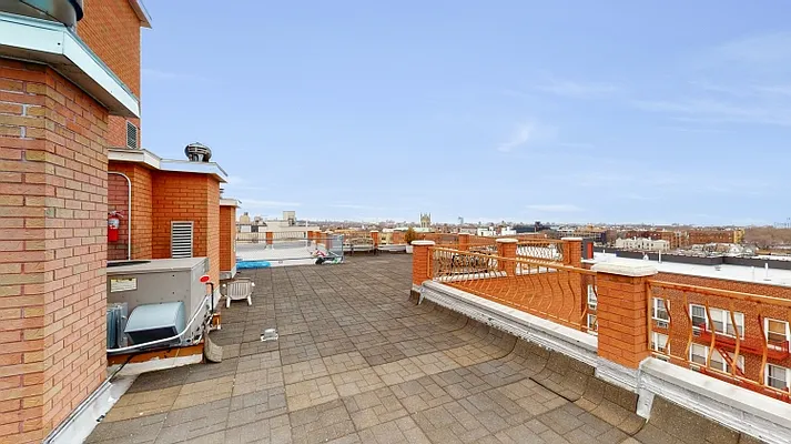 Sold by High Class Realty SB LLC | media 20