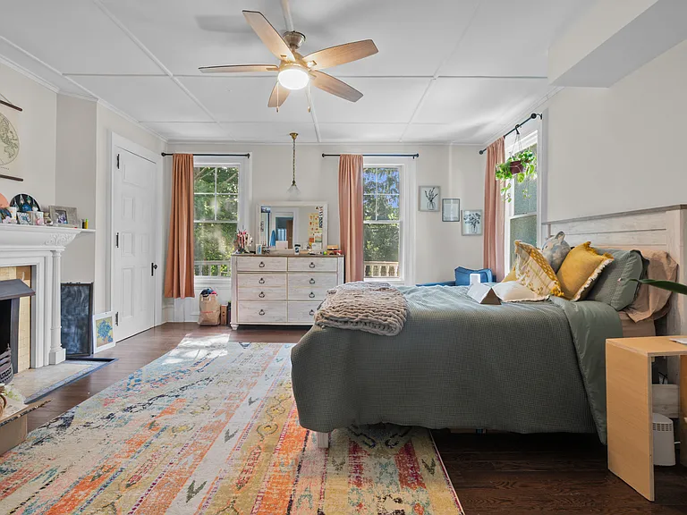 1 Franklin Pl #2 — Photo 4