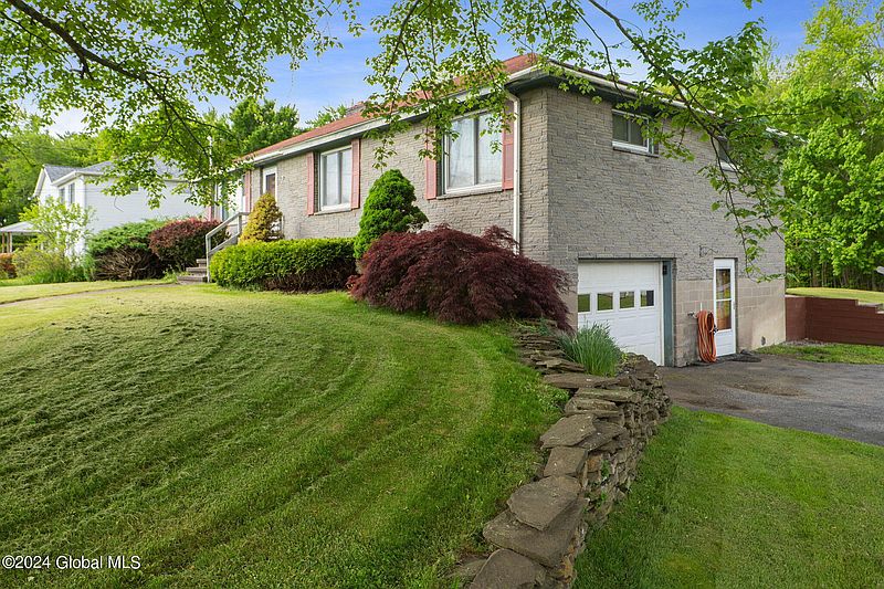 2nd image of 991 Dunnsville Road