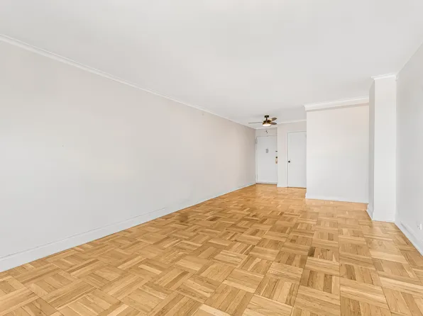 900 West 190th Street image 10 of 25