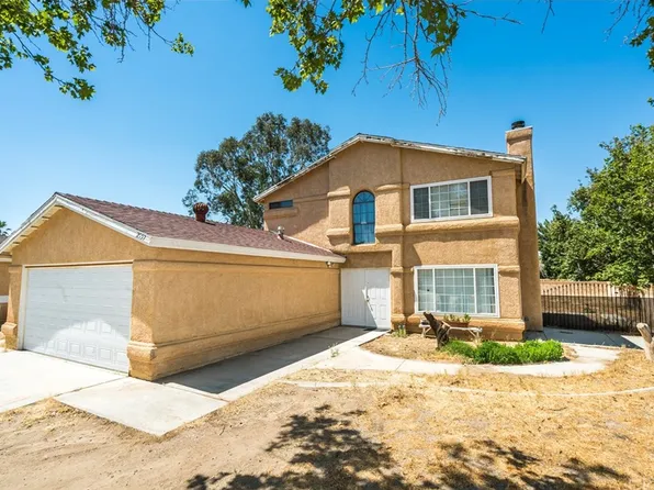 2557 Garnet Ln, Lancaster, CA 93535