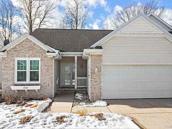 1515 Nottingham Forest Trl, Williamston, MI 48895