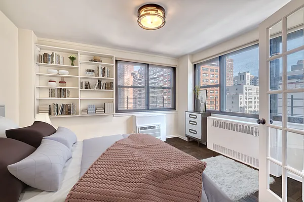 Sold by Platinum Properties | media 19