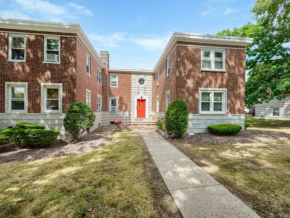 23 Newman Rd #1