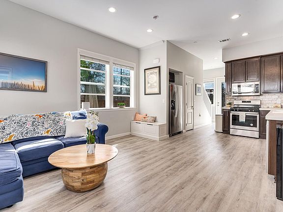 5th image of 461 Miaterra Drive