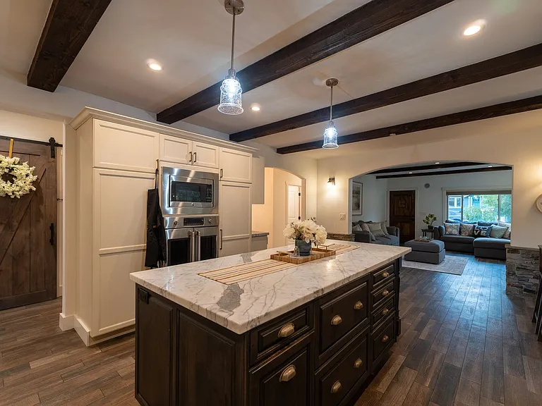 610 Forest Ave — Photo 21