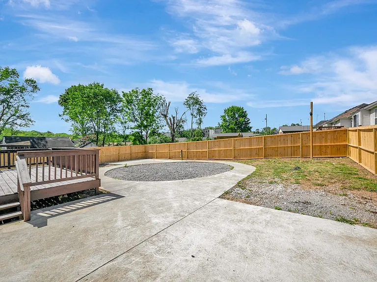 1245 Pierce Rd — Photo 32