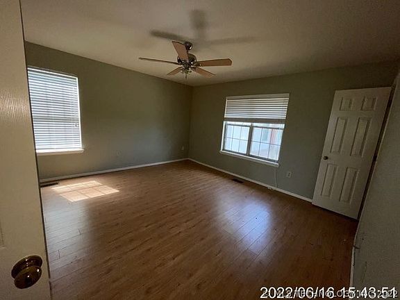 4th image of 19295 E Shannon Dr