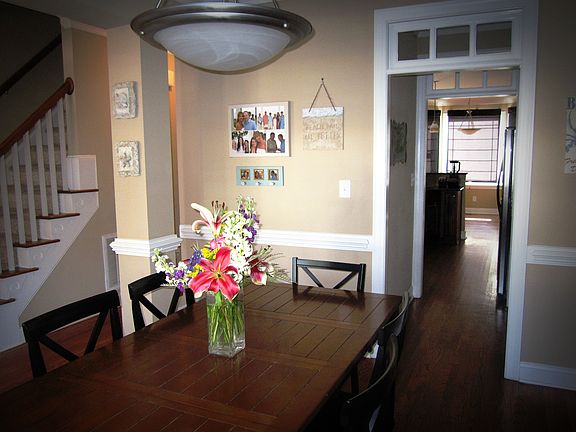 Dining Room View to Pantry