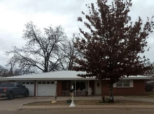 115 E 19th St, Littlefield, TX 79339