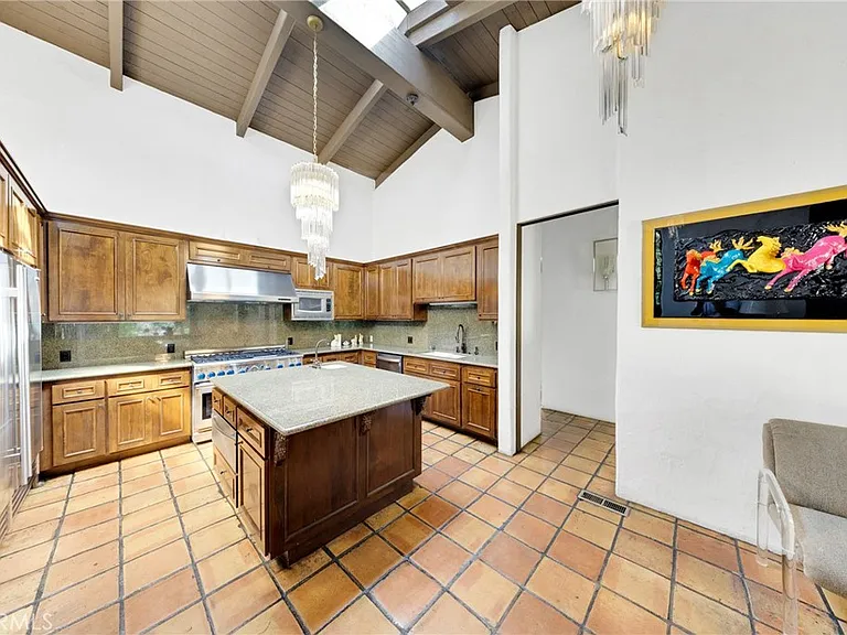2300 Villa Heights Rd — Photo 19