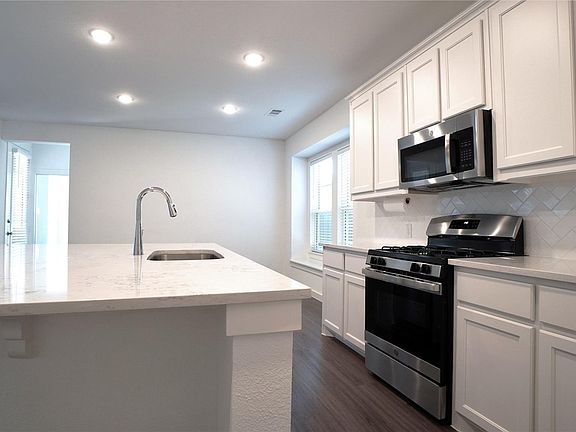 2nd image of 2624 Gaulding St