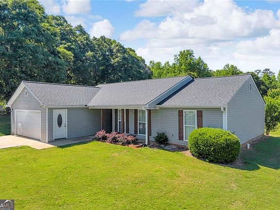 2nd image of 163 Ridgeland Dr