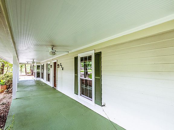 2nd image of 218 Westridge Dr