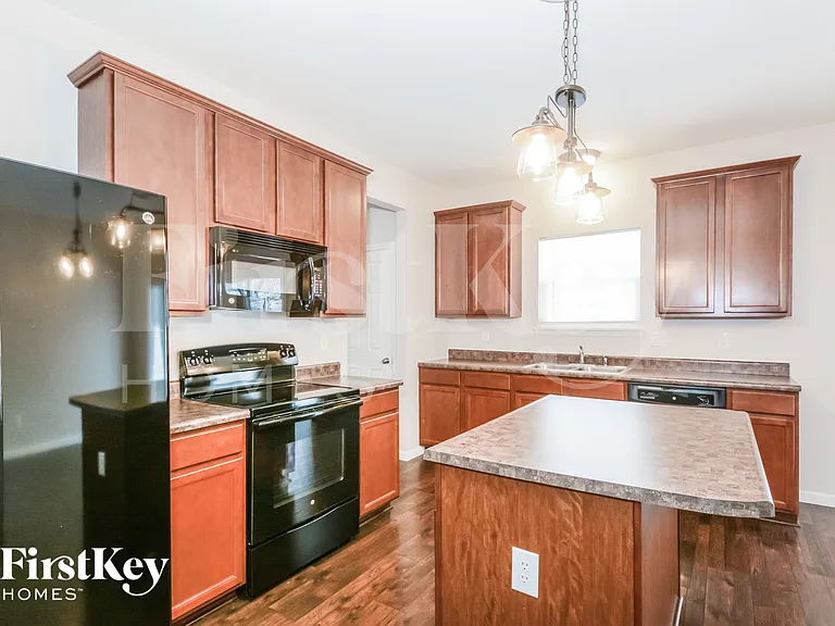 246 Wabash Woods Way — Photo 7