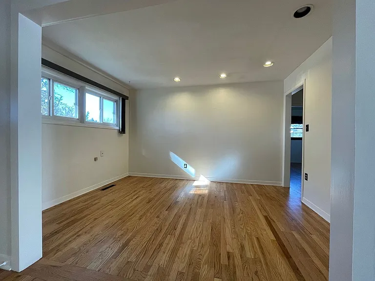 1848 Northview Dr — Photo 5