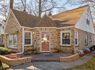 5683 N 34th St, Milwaukee, WI 53209