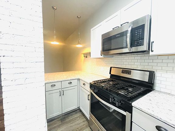 5th image of 521 W Craig Pl #1