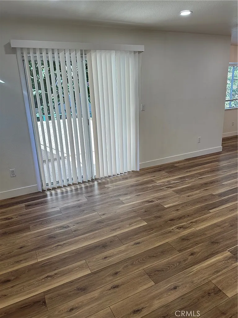 Building Photo - 4201 Las Virgenes Rd #201