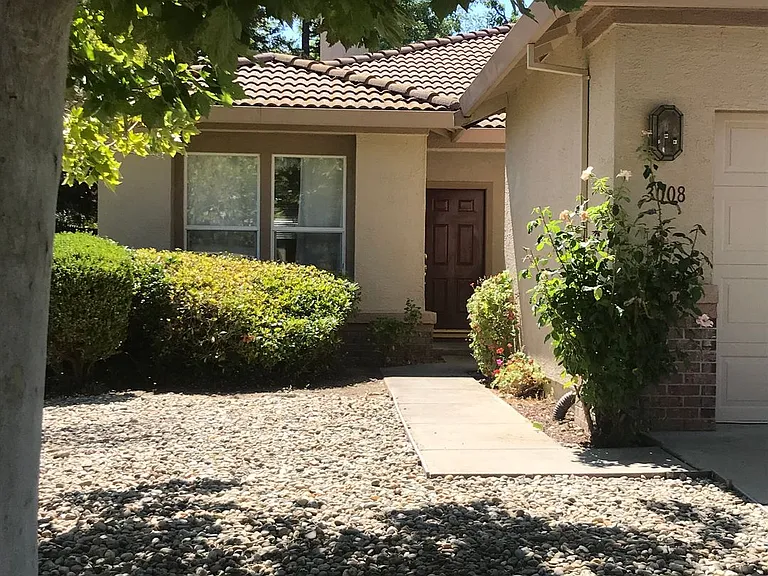 3008 Mallorca Ln — Photo 2